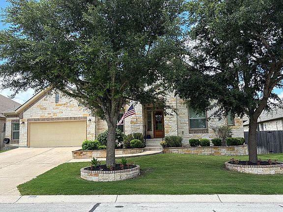3rd image of 306 Swallowtail Dr