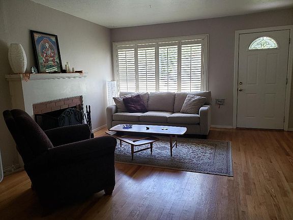 3rd image of 3678 Marjorie Way