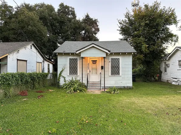 2353 Julia St, Bossier City, LA 71112