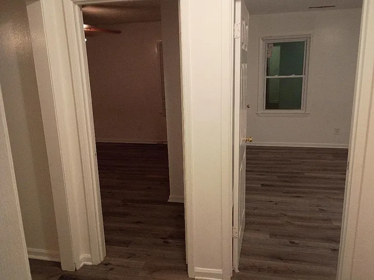 3282 Russell St — Photo 7
