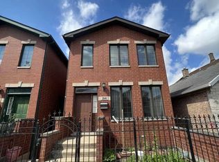 2846 S Keeley St, Chicago, IL 60608