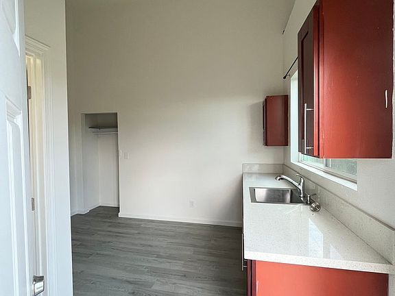 2nd image of 825 & 829 Lehua Ave #9