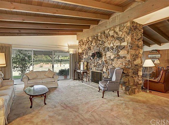2nd image of 23531 Mariano St