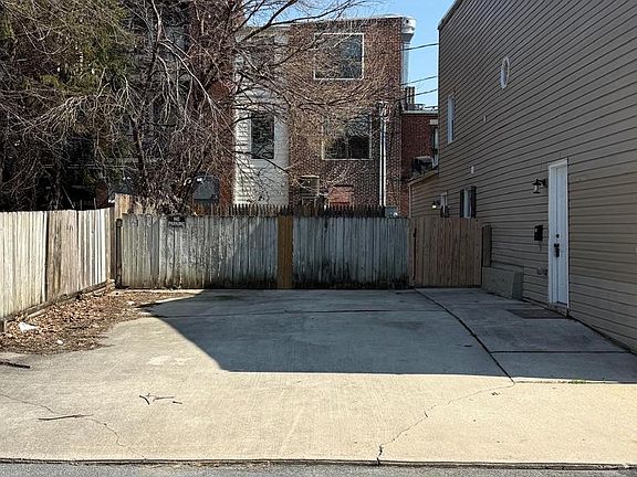 2nd image of 270 Calder St