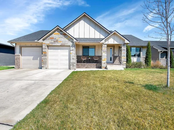 1252 E Outland Ct, Goddard, KS 67052