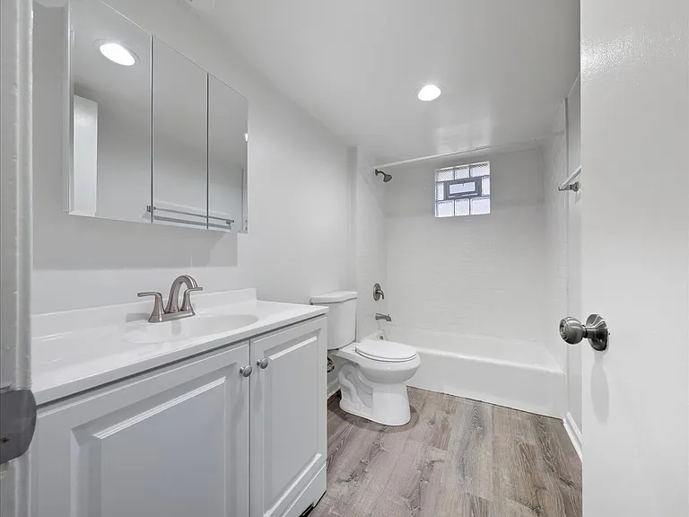 100 Marlene Ct #1 — Photo 11
