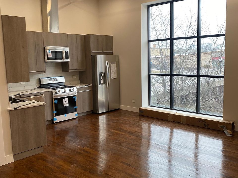 114 S Genesee St Waukegan IL Zillow