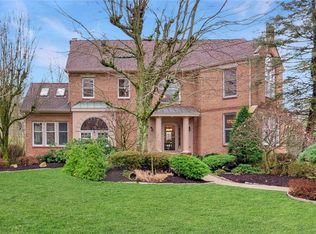2615 Rossmoor Dr, Pittsburgh, PA