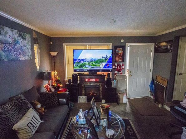 kansas-city-missouri-2074650432 picture