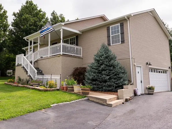 134 Bradford Dr, Sparta, TN 38583