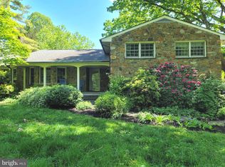 8415 Lees Ridge Rd, Warrenton, VA 20186