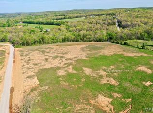 2 Jackal Rd, Potosi, MO 63664