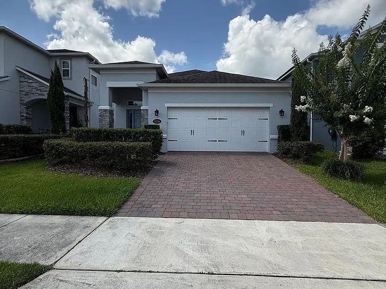 8258 Bayliss Ct — Photo 1