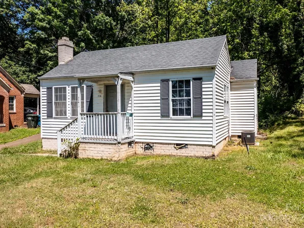 716 7th Ave SW, Hickory, NC 28602