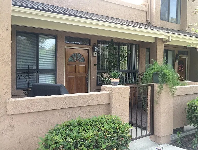 2 bed, 2.0 bath, 814 sqft, $1,869 — Photo 1