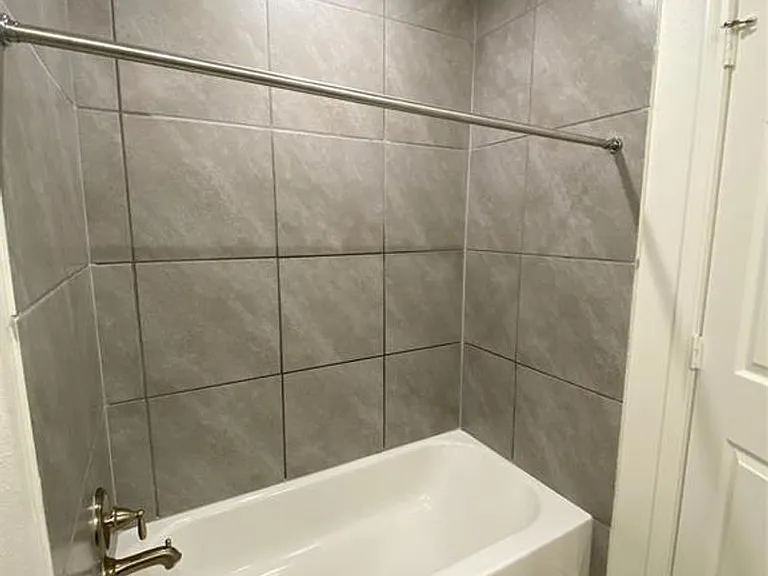 2320 Duntov Dr — Photo 27