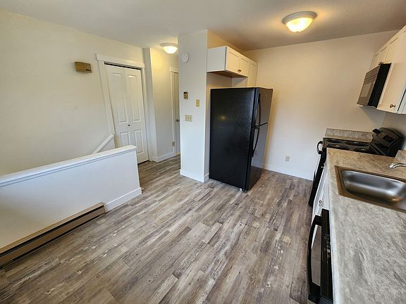 4th image of 125 S 15th Ave Unit A-d