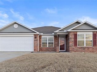 6205 SW Sumter Rd, Bentonville, AR 72712