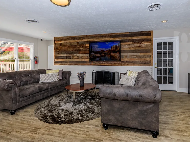 The Commons at Briarwood Park — Photo 4