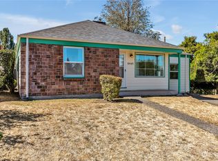 2421 S 121st St, Seattle, WA 98168