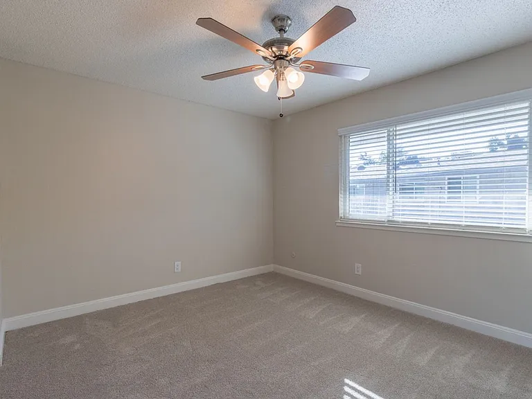 Elegante Apartments ~ Exceptionally Spacious, Unique and a Must See Community! — Photo 32