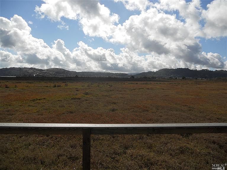 2nd image of 123 Greenbrae Boardwalk