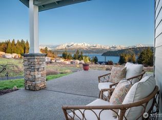 31 E Stairs Way, Union, WA 98592