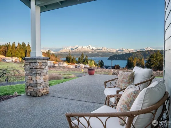 31 E Stairs Way, Union, WA 98592