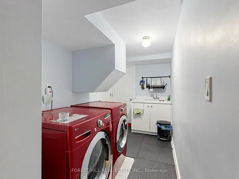 32 Wycliffe Cres — Photo 44