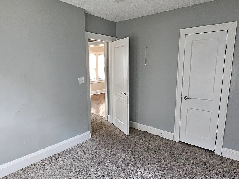 3358 Upton Ave N — Photo 15