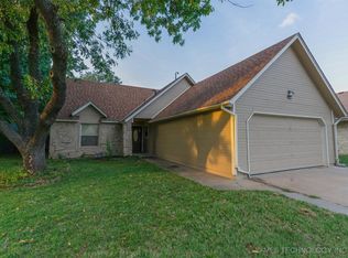 1541 E 75th Ct, Tulsa, OK 74136