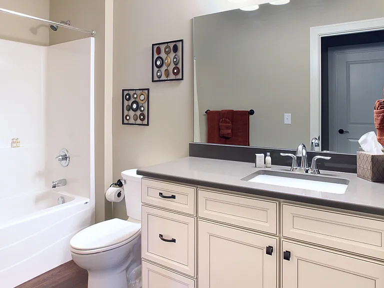 Whitney - Bathroom