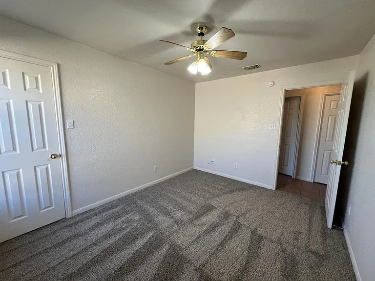 3706 Dustin Ct #A — Photo 18