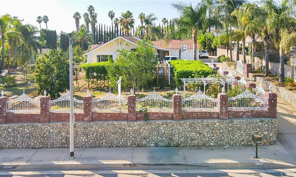 1st image of 6808 Hermosa Ave