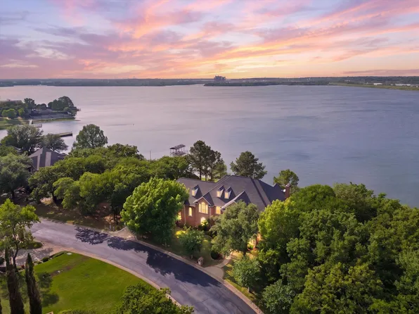 5815 Bay Club Dr, Arlington, TX 76013