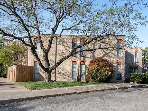 3rd image of 3431 N Hills Dr APT 124