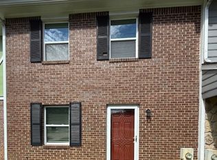 5768 Old Gordon Rd, Mableton, GA 30126