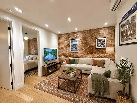Living room, photo 1