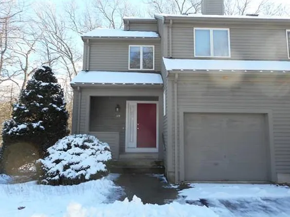 10 Poppasquash Rd, North Attleboro, MA 02760
