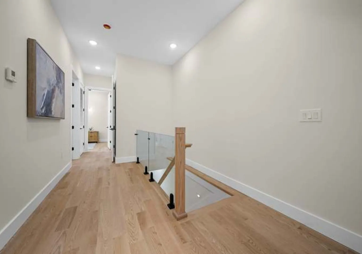 Luxurious brand new 3 bedroom house with easy access to NYC — Photo 2
