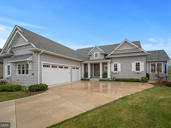 19 Kestrel Ct, North Oaks, MN 55127