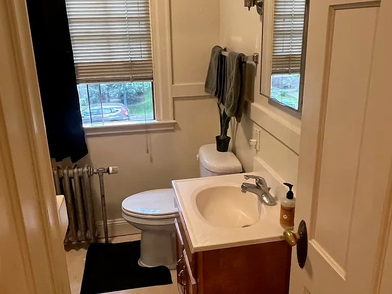 400 Hathaway Rd — Photo 11