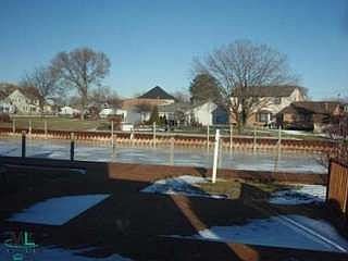 2nd image of 38030 Huron Pointe Dr