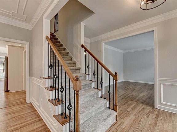 5th image of 10665 Wren Ridge Rd