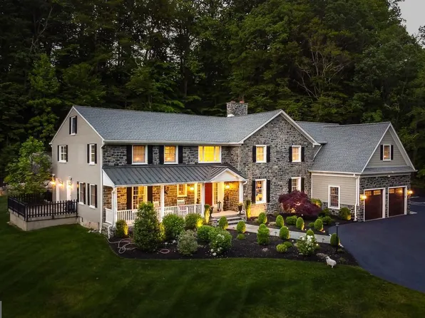 1685 Valley Rd, Newtown Square, PA 19073