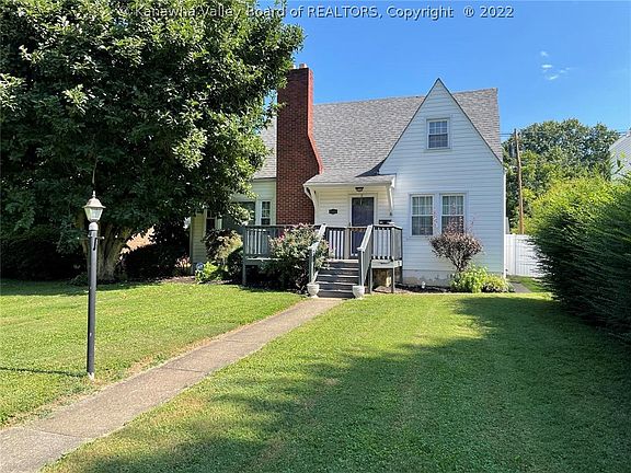 3rd image of 4406 Noyes Ave