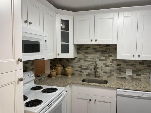 4393 Trevi Ct APT 106