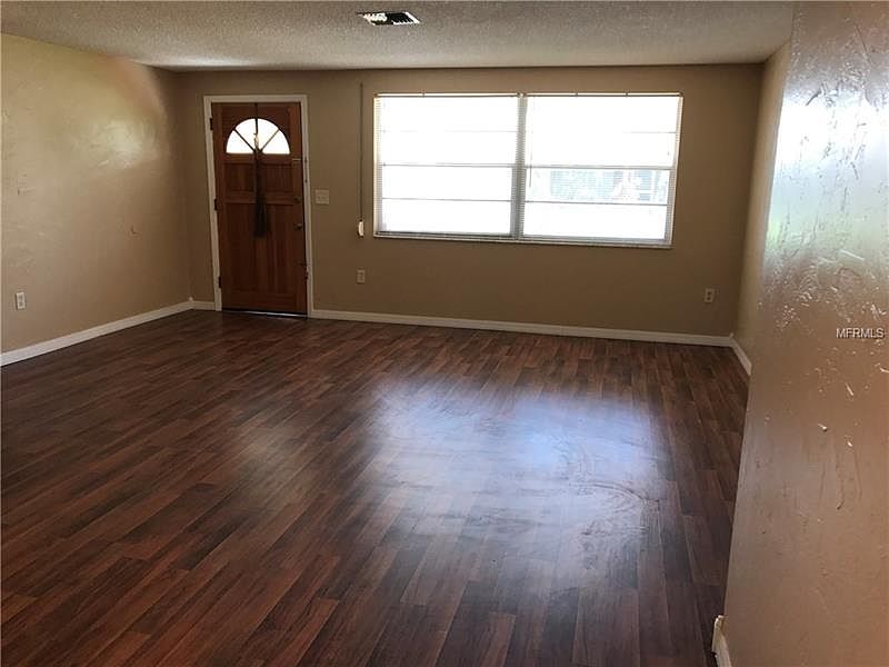 2nd image of 9025 Ledgestone Ln