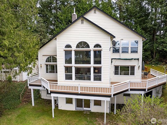 3rd image of 11109 66th Avenue Ct NW