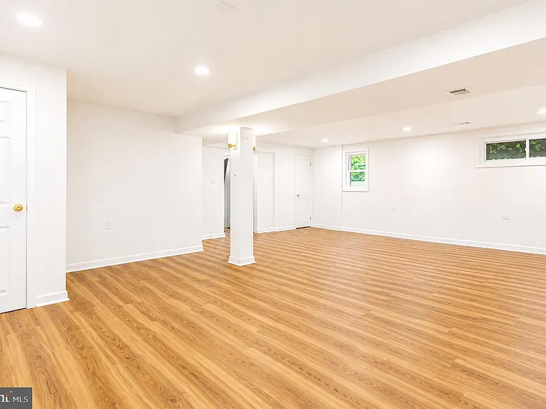 12907 Marcia Pl — Photo 18